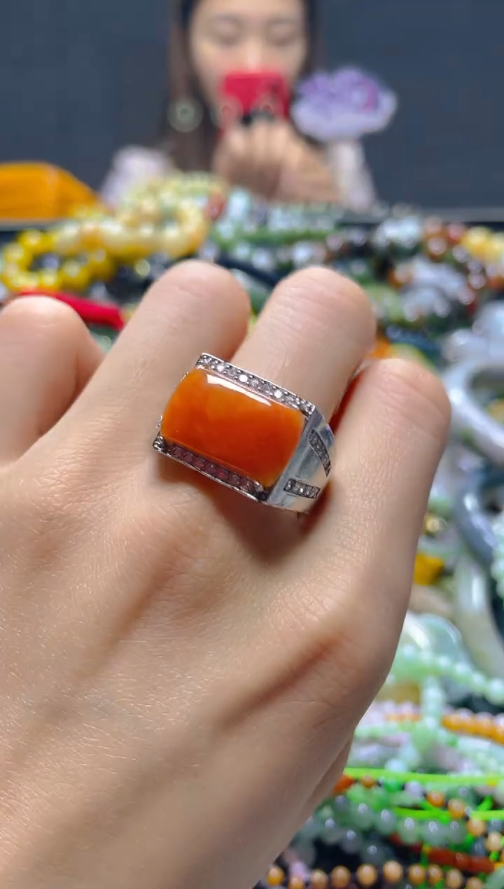 颈饰未镶嵌翡翠/C/翡翠A货，一件也是批发价