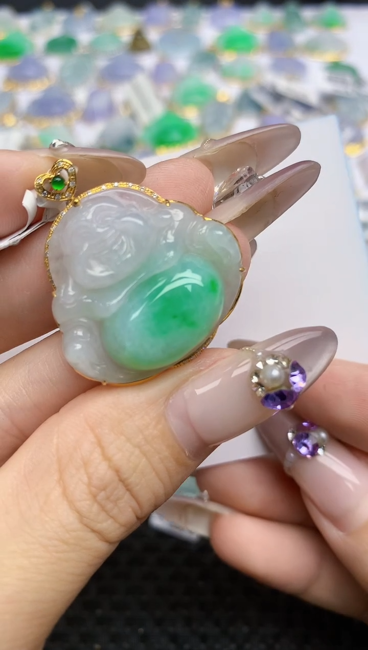 翡翠挂件18K金镶嵌82    天然翡翠A货