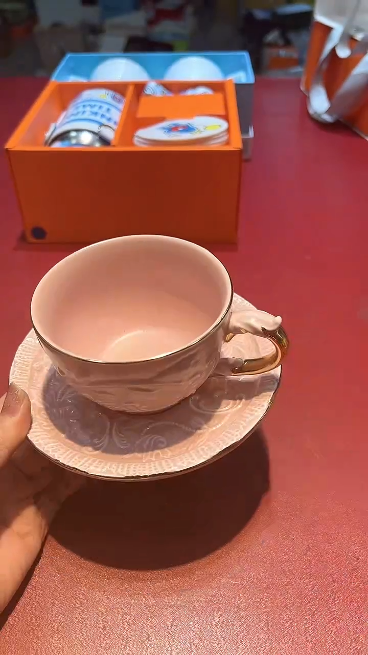 【闪购商品】瓷片锅碗瓢盆一件不剩