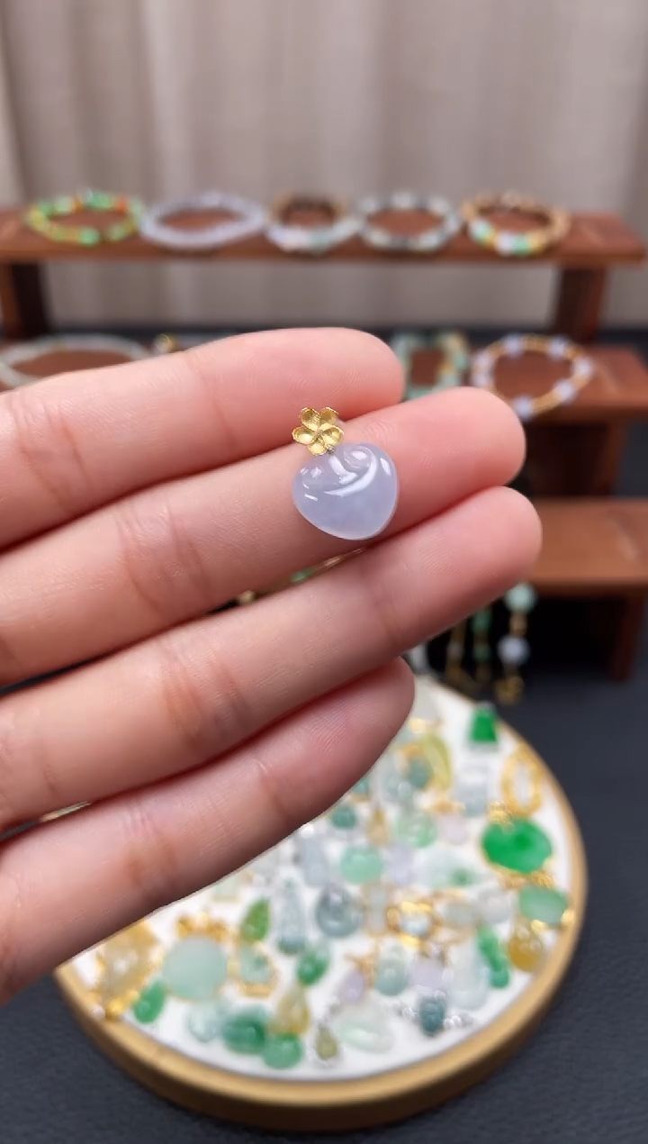 【闪购商品】翡翠吊坠(不含链)18K金镶嵌一个   JK690