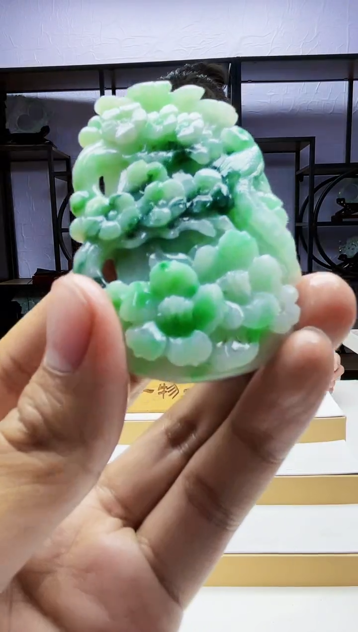 【闪购商品】定制翡翠未镶嵌毛货01240025