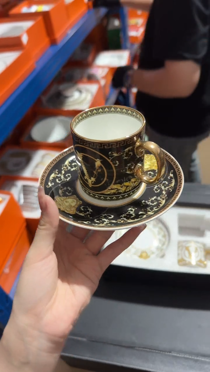 瓷片-----000-----