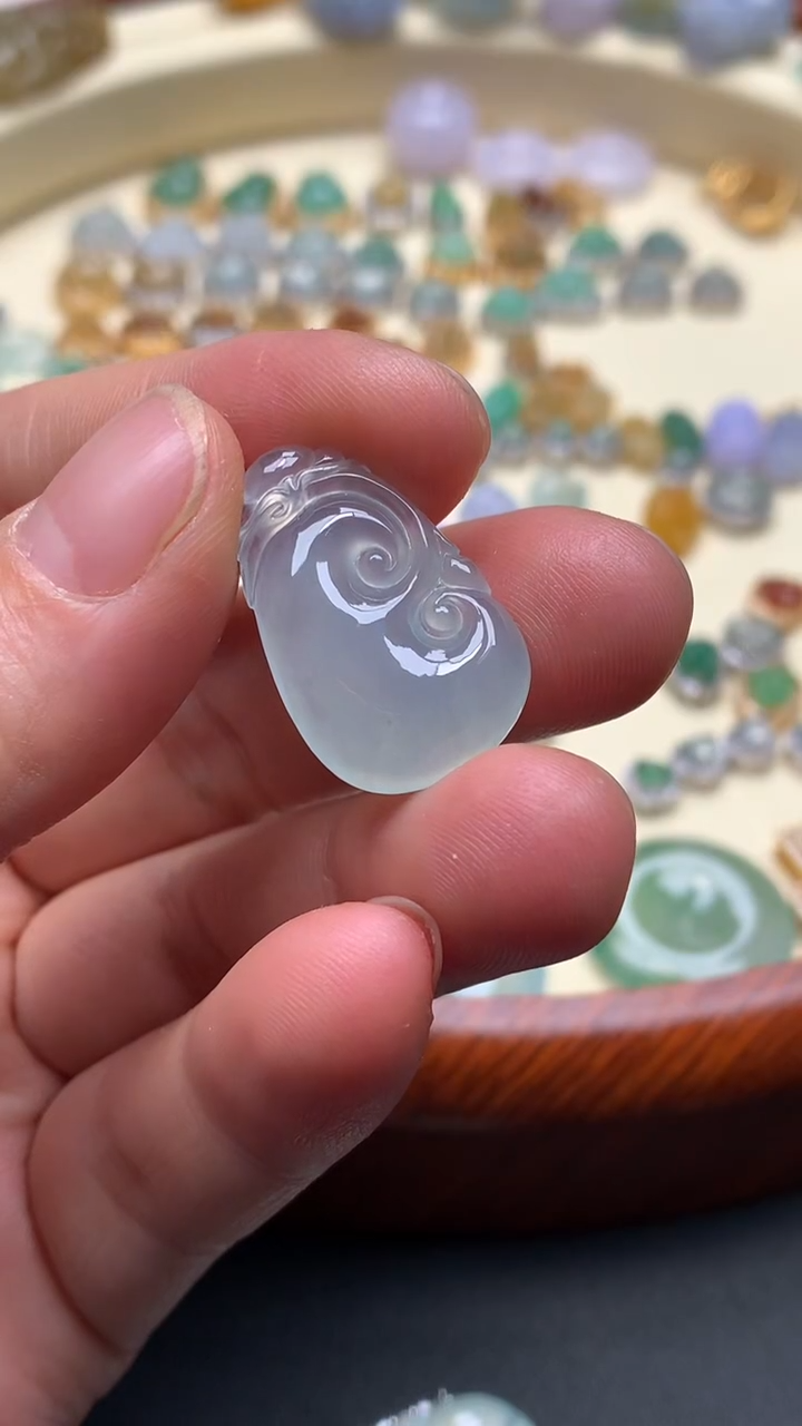 【闪购商品】翡翠颈饰未镶嵌翡翠如意