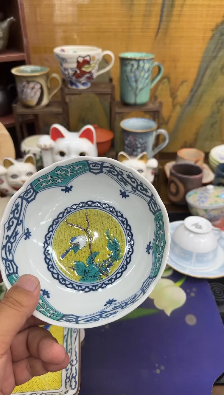 摆件鹏哥精美瓷器