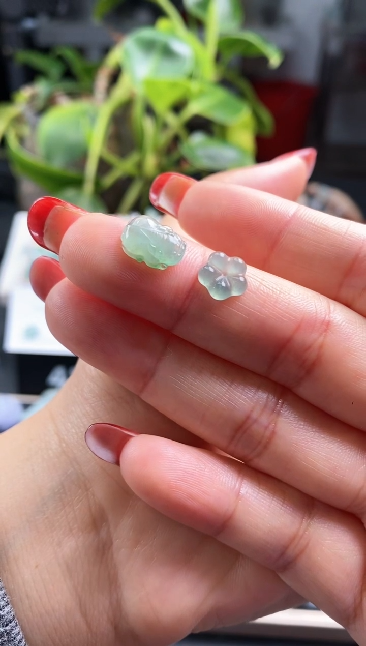 【闪购商品】翡翠散珠貔貅+小花