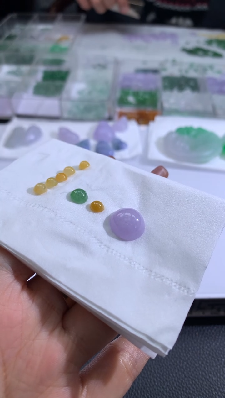【闪购商品】定制翡翠未镶嵌翡翠
