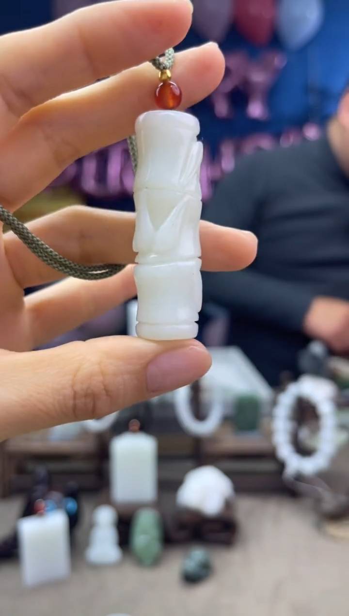 【闪购商品】和田玉颈饰未镶嵌1