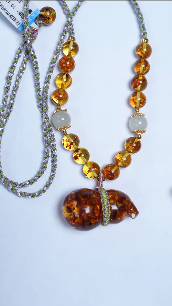 琥珀（花珀）颈饰未镶嵌花珀葫芦吊坠