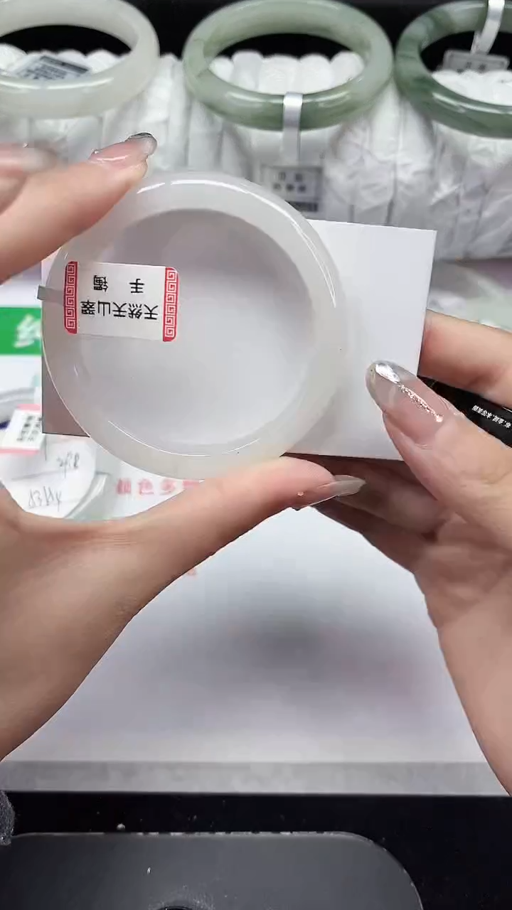 未镶嵌手镯石英质玉402-53/54