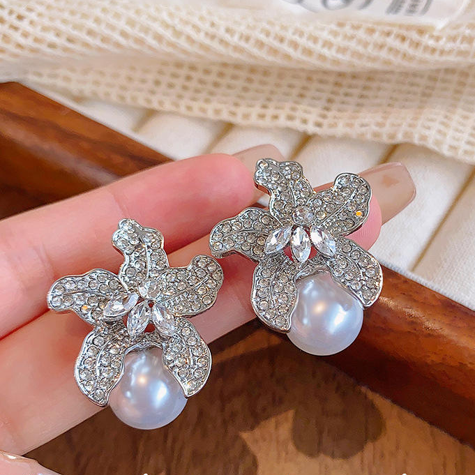 合金仿珍珠耳饰 法式轻奢满钻锆石百合花珍珠ins耳环小众女高级感