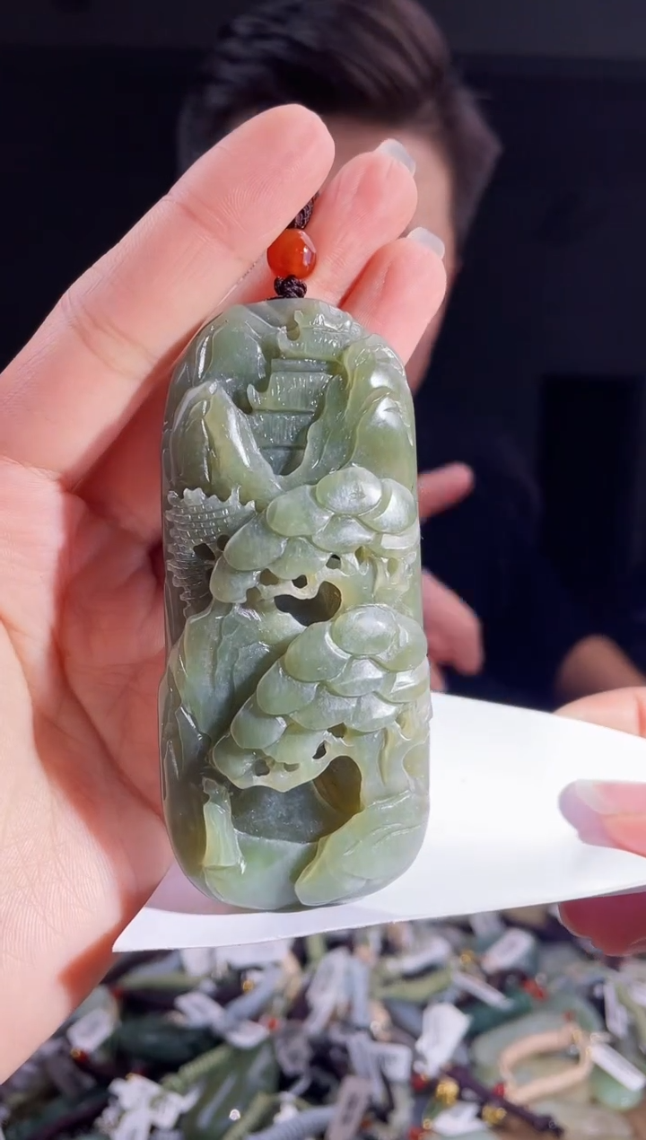 颈饰未镶嵌和田玉1