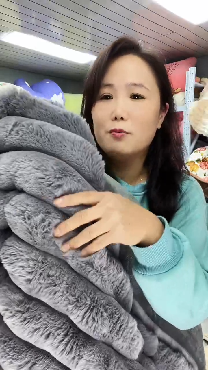 牛奶绒200+230仿兔毛被子