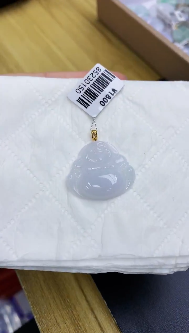 颈饰18K金镶嵌翡翠天然A货