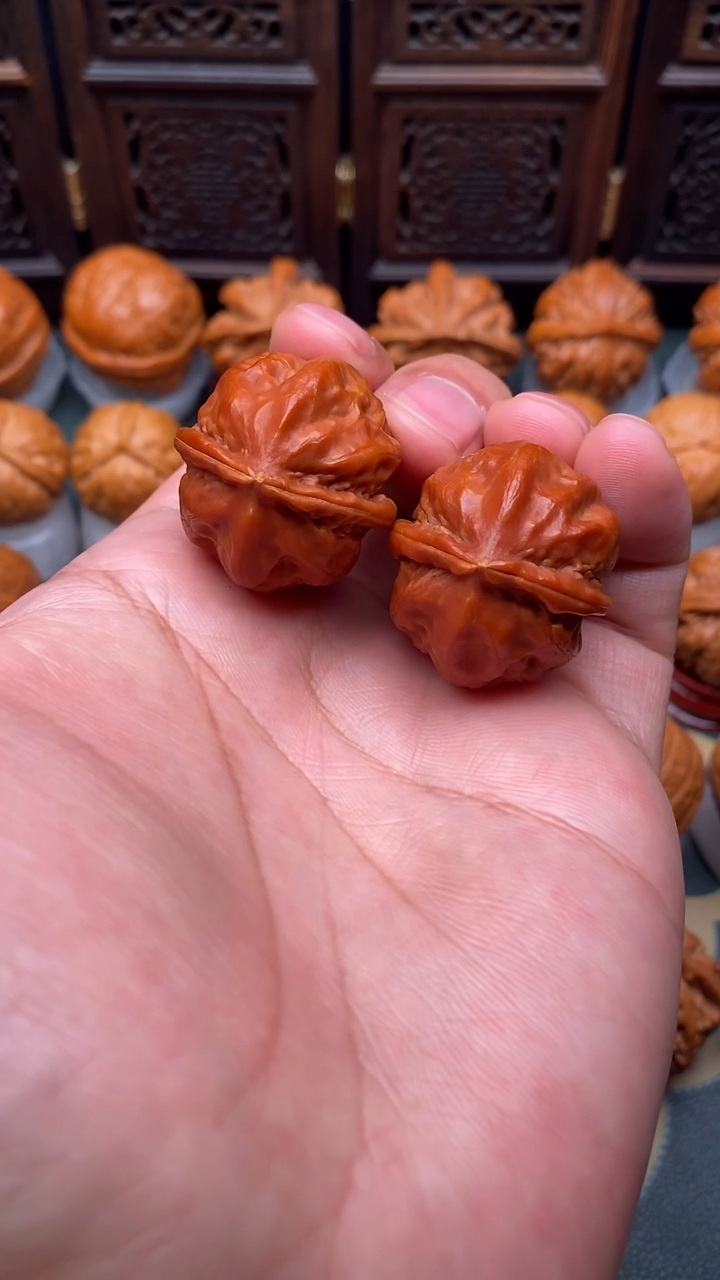 把件文玩核桃肉龙