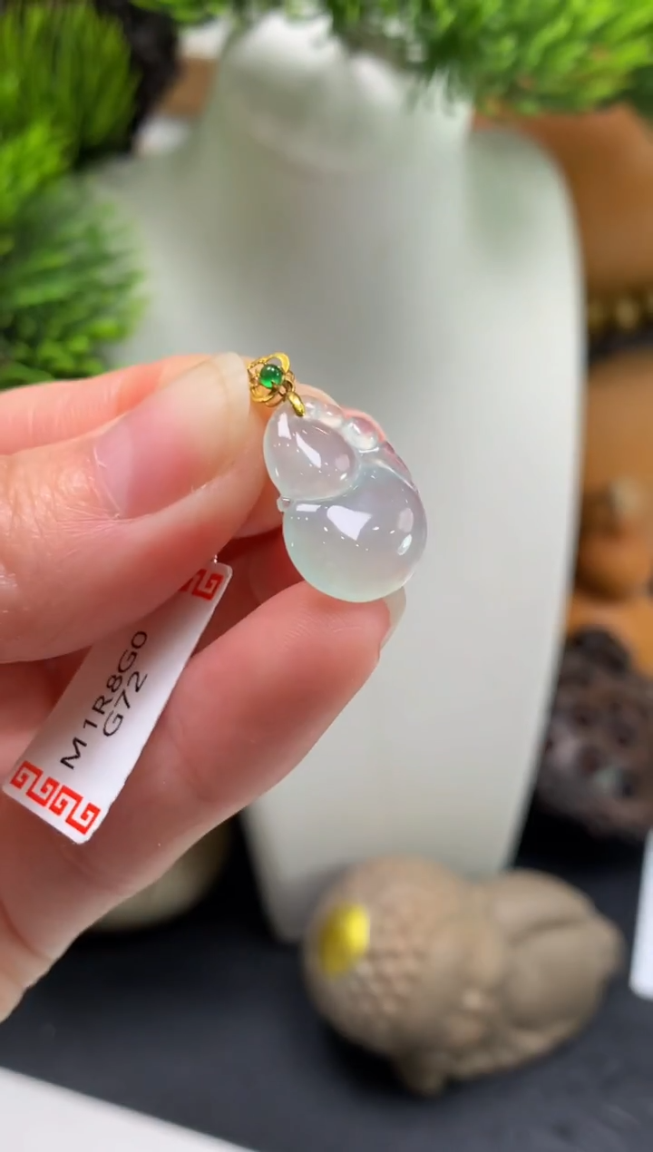 颈饰18K金镶嵌翡翠菲*---125165
