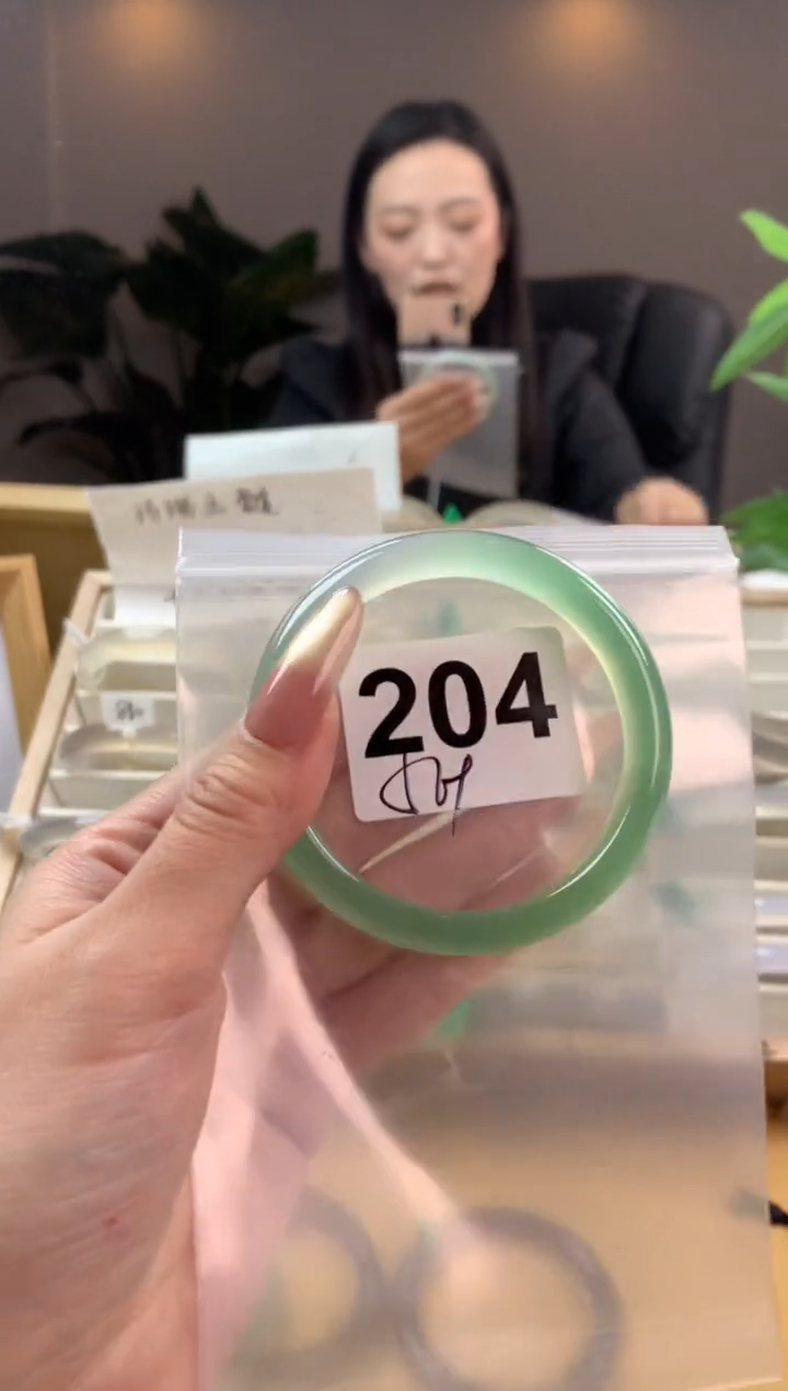 【闪购商品】玛瑙/玉髓手镯未镶嵌204