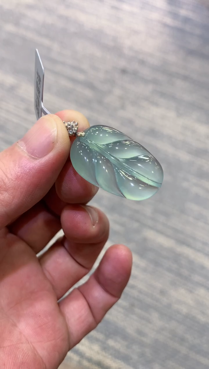 颈饰未镶嵌翡翠天然A货翡翠