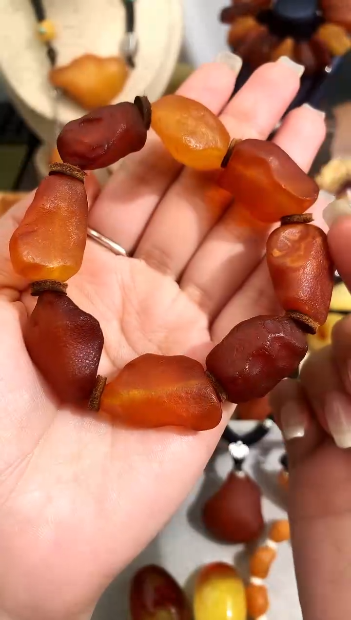 【闪购商品】蜜蜡裸石未镶嵌似玉