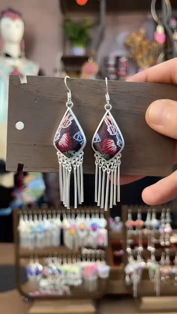 织绣民族风手工非遗老绣饰品354