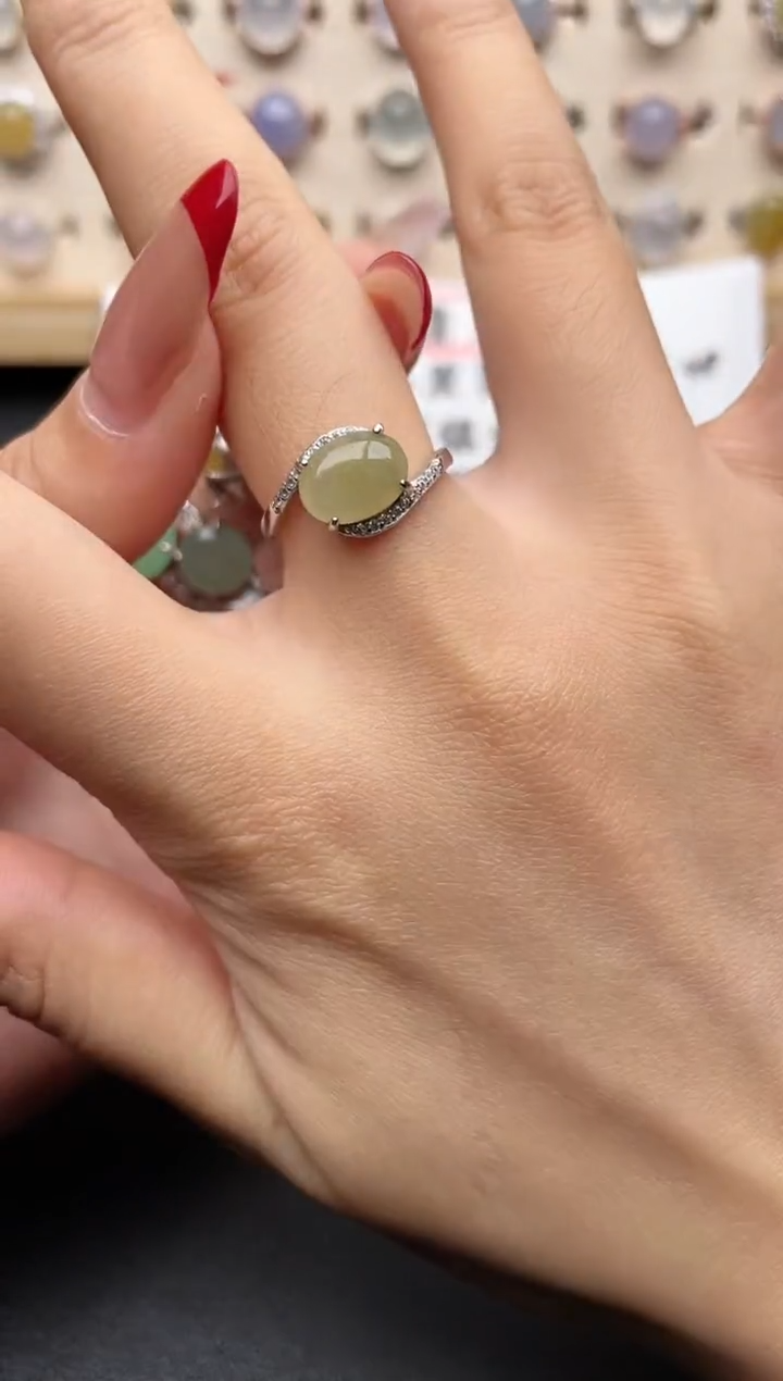 【闪购商品】翡翠戒指银S925镶嵌一物一证一礼盒