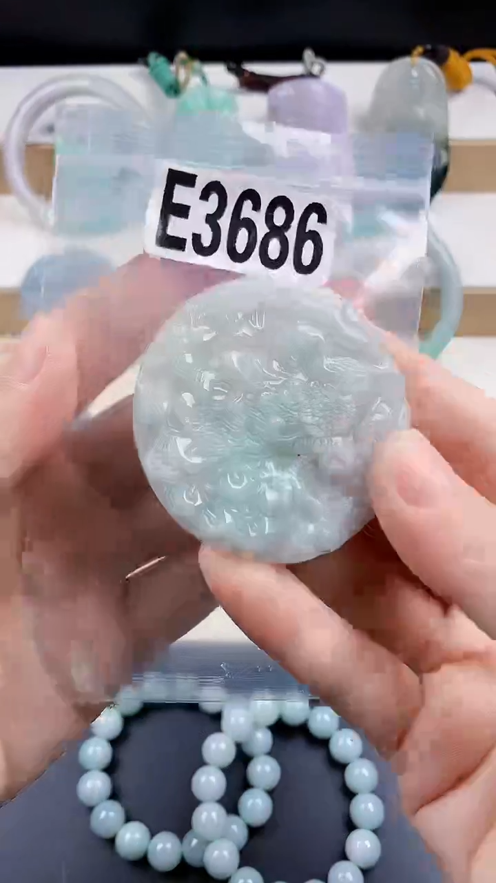 颈饰未镶嵌翡翠天然翡翠吊坠挂件