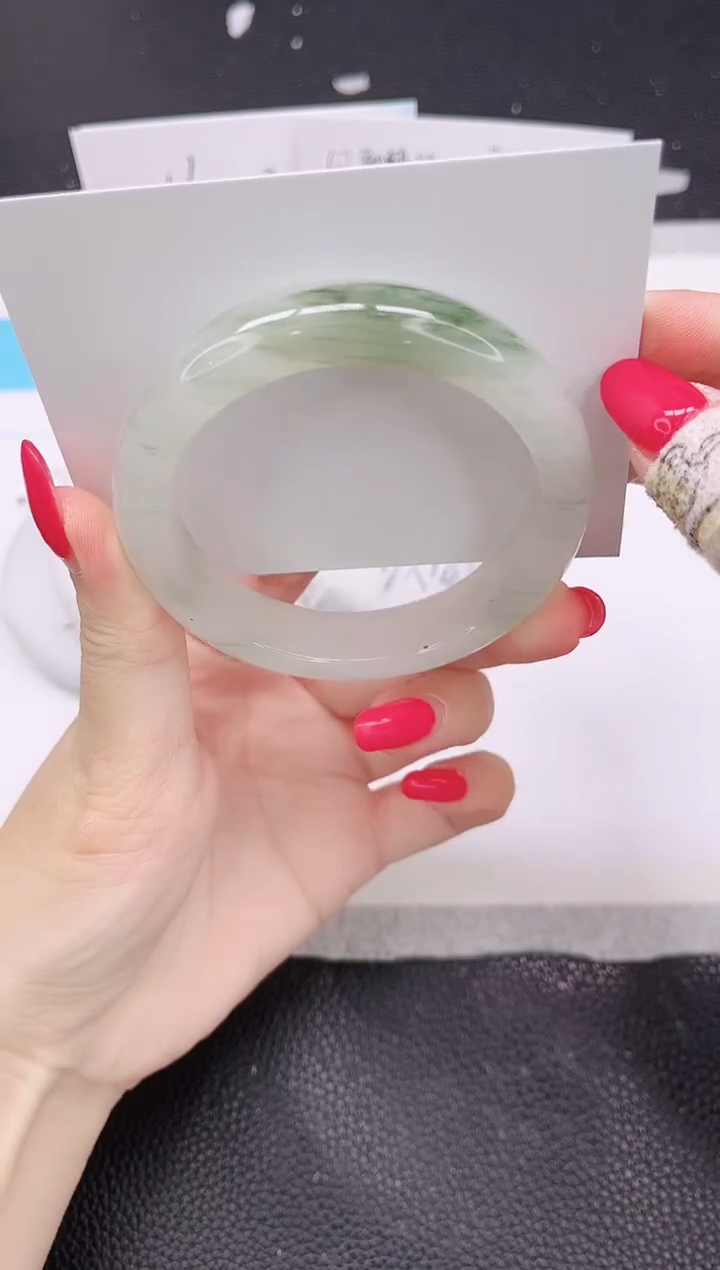 未镶嵌手镯石英质玉230-57