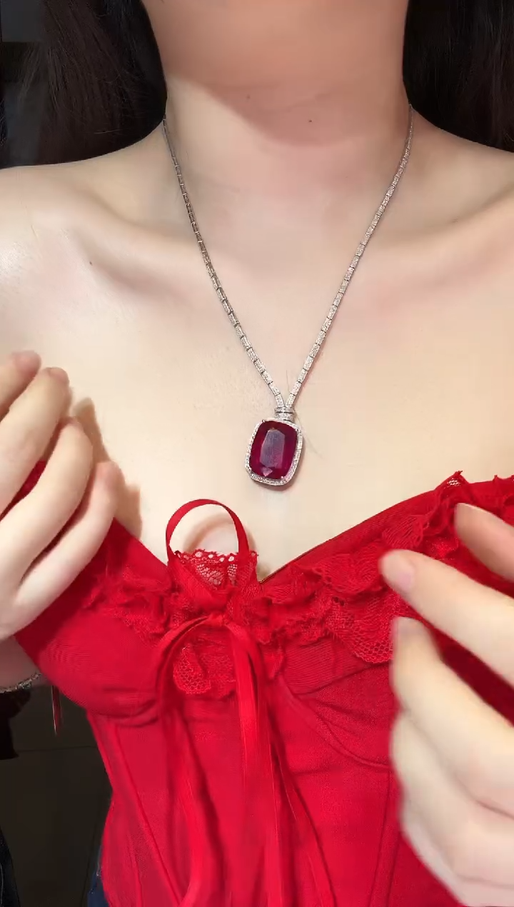 铂Pt950镶嵌项链红宝石33.550ct