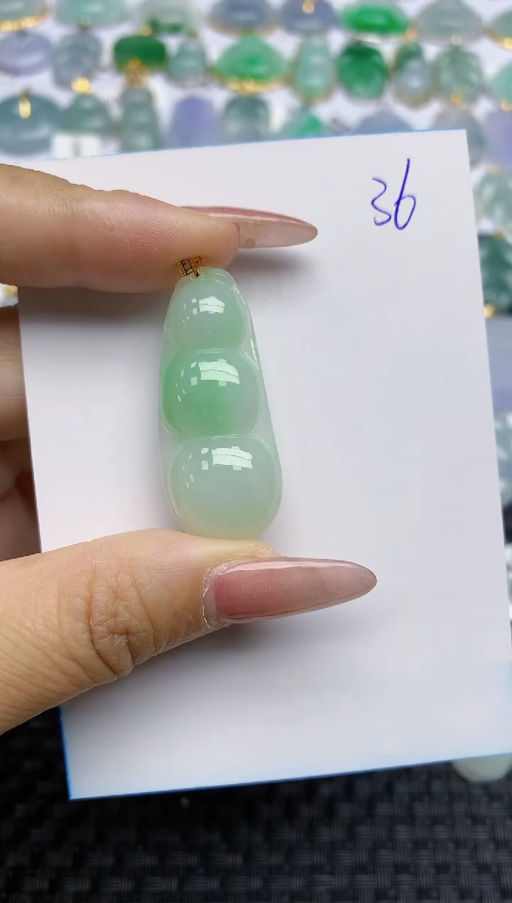 【闪购商品】翡翠颈饰18K金镶嵌天然A货翡翠 36