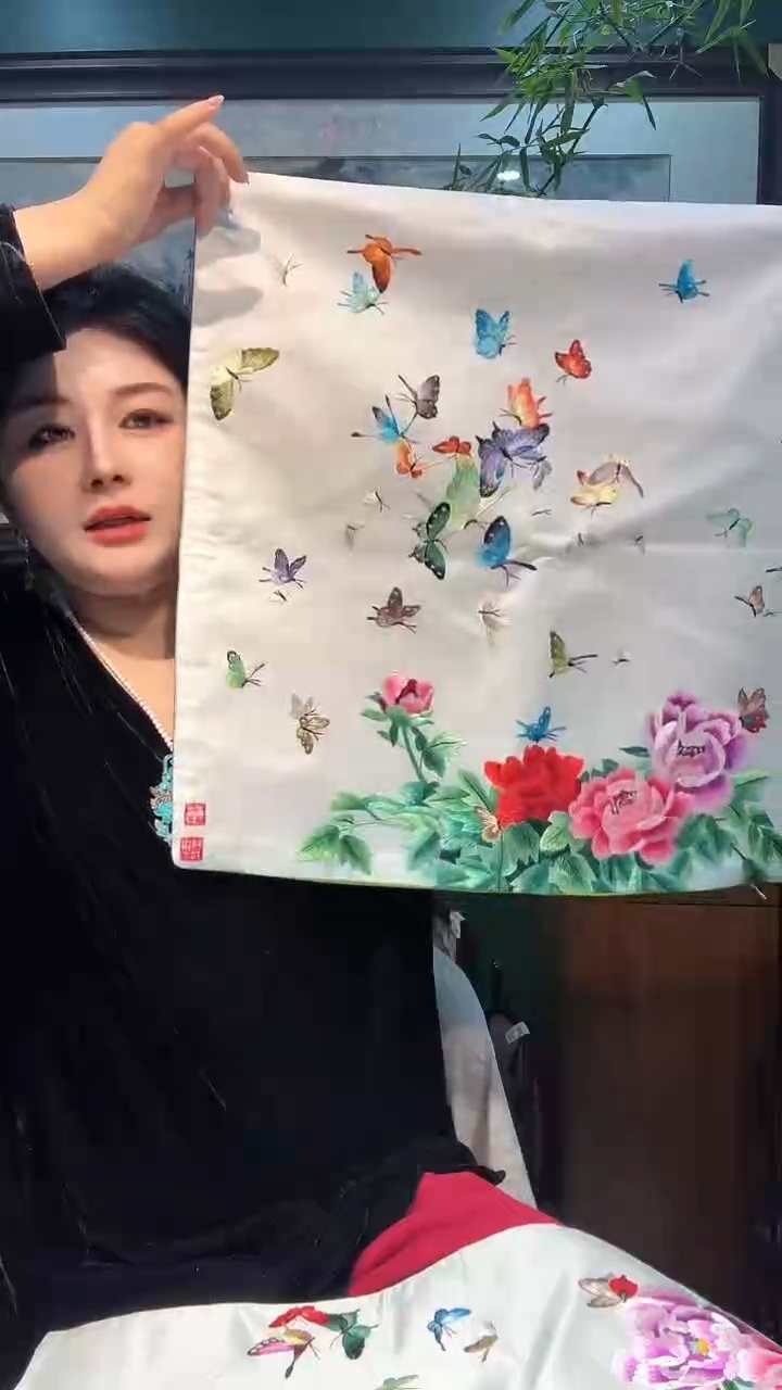 横款非遗苏绣手工刺绣抱枕