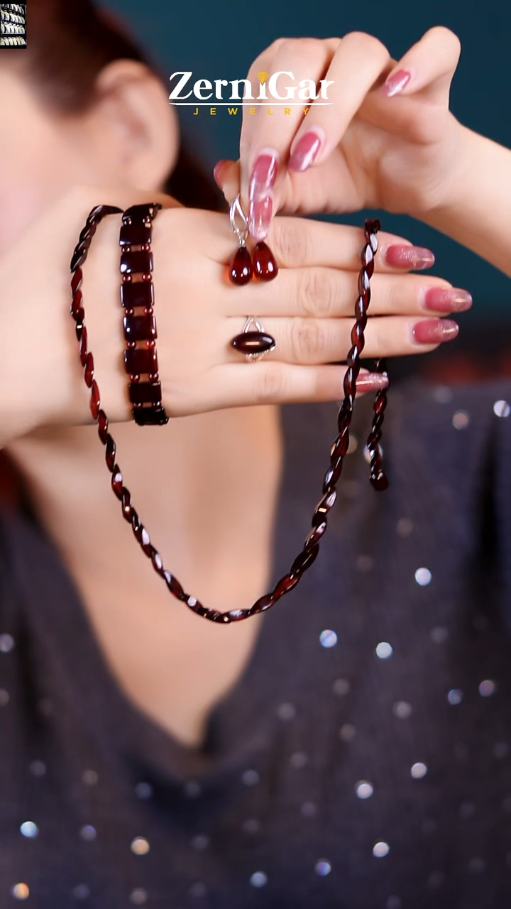 【闪购商品】琥珀颈饰未镶嵌天然琥珀四件套