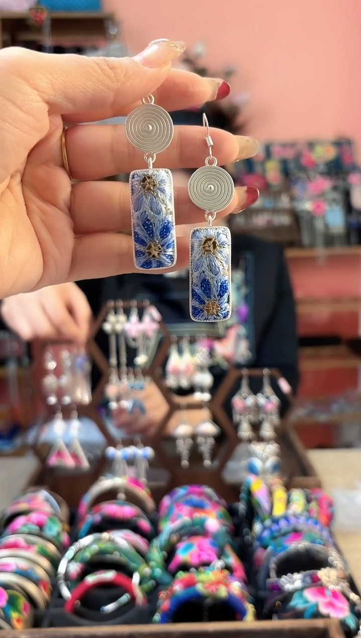 艺枝独绣手工饰品50