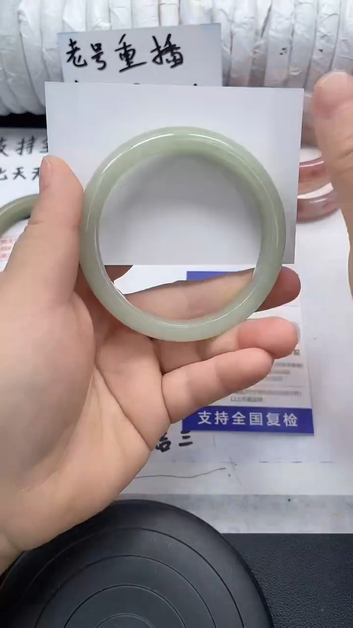 未镶嵌手镯石英质玉64-59/60