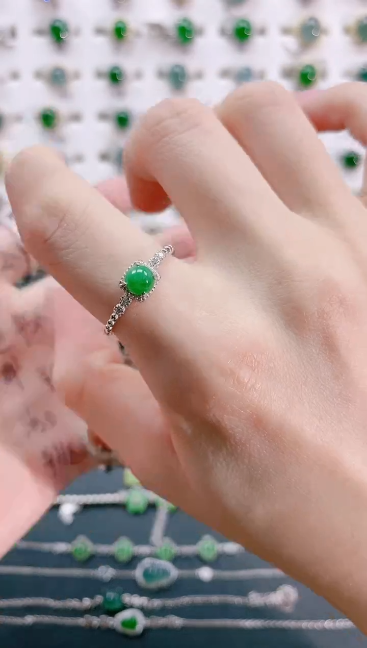 【闪购商品】翡翠戒指银S925镶嵌天然翡翠