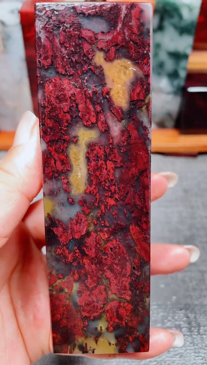 玉桂林鸡血玉素章15 3.8左右