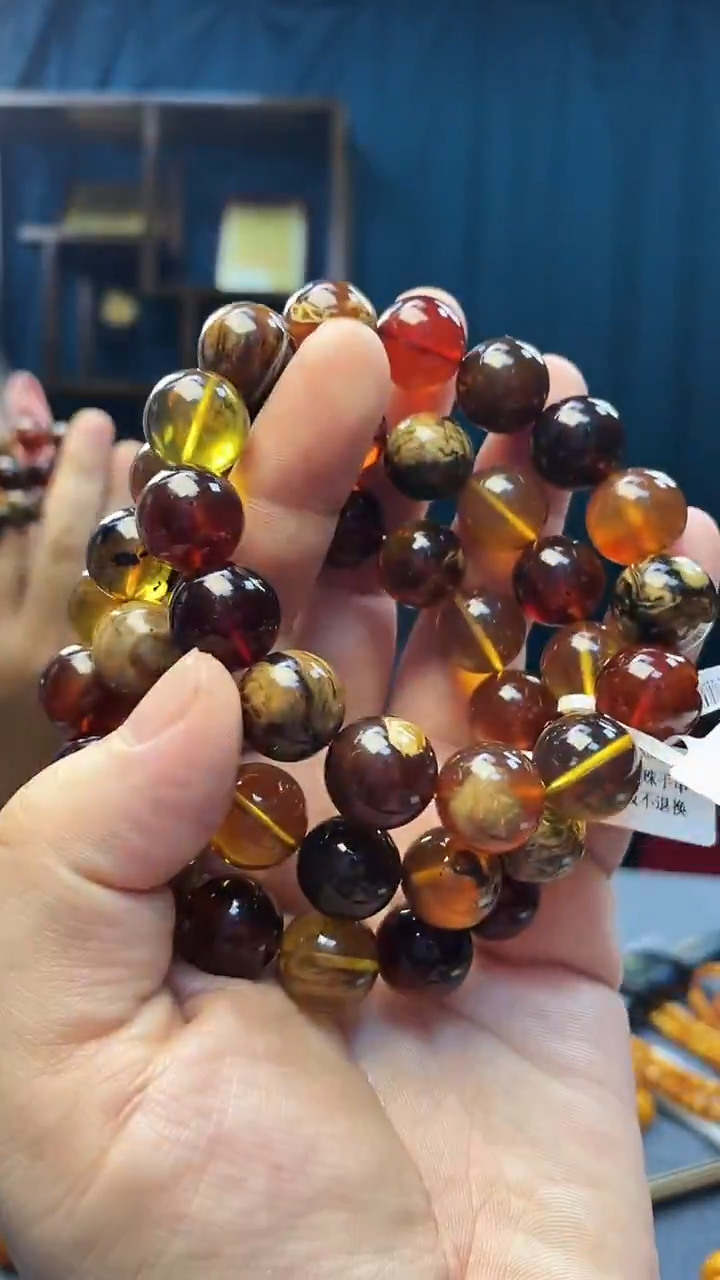 手串琥珀未镶嵌琥珀圆珠多宝手串（多样性发其一）