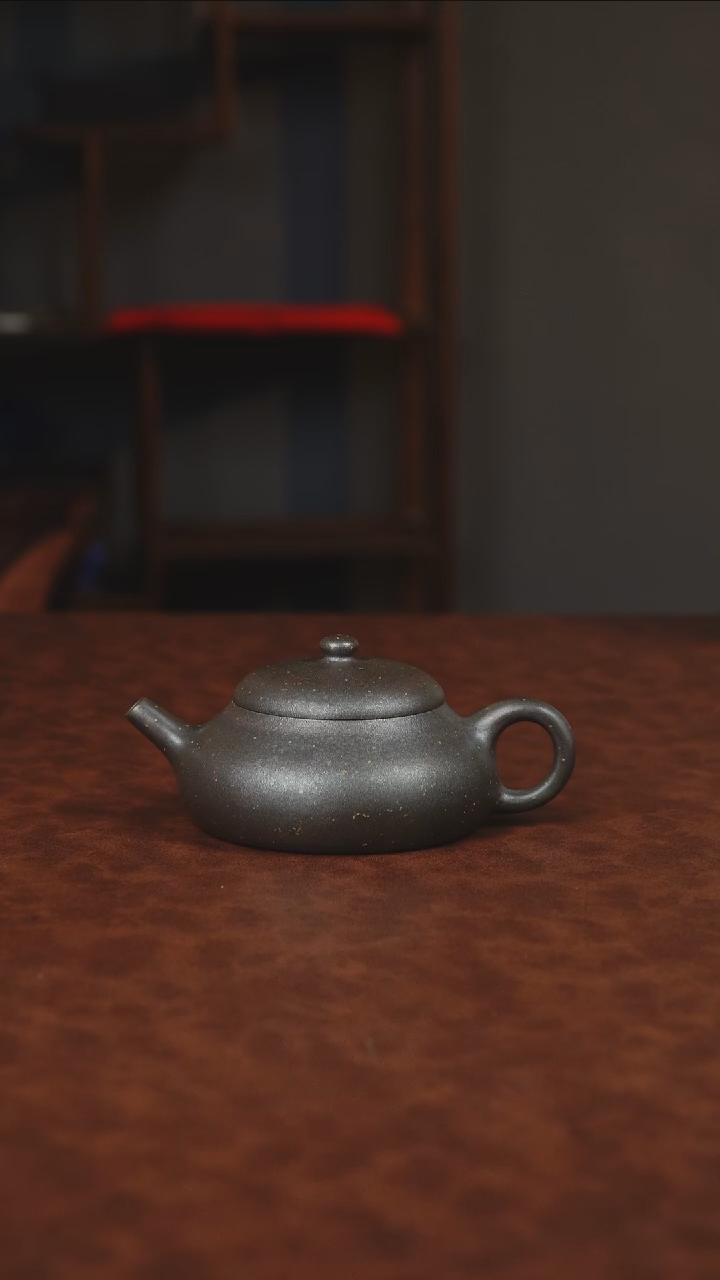 【闪购商品】紫砂茶壶 何宇盟 若盂 低槽清柴烧 180CC