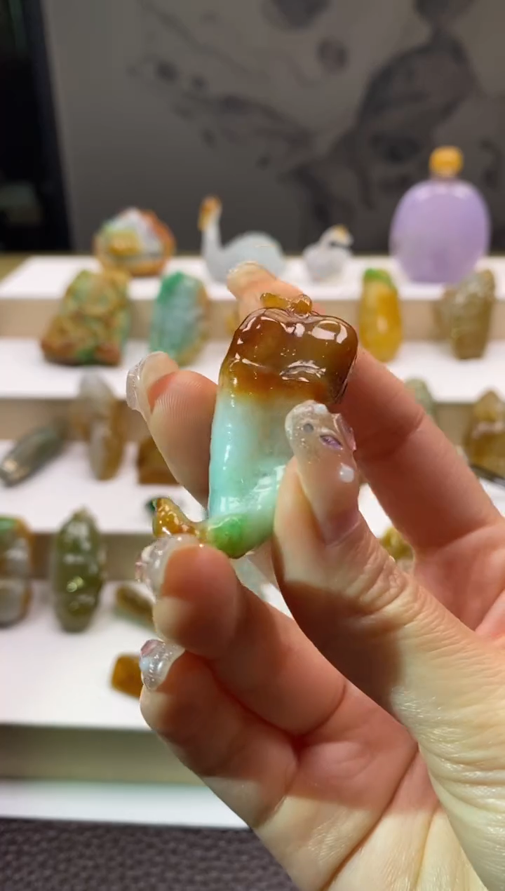 未镶嵌挂件翡翠辣椒