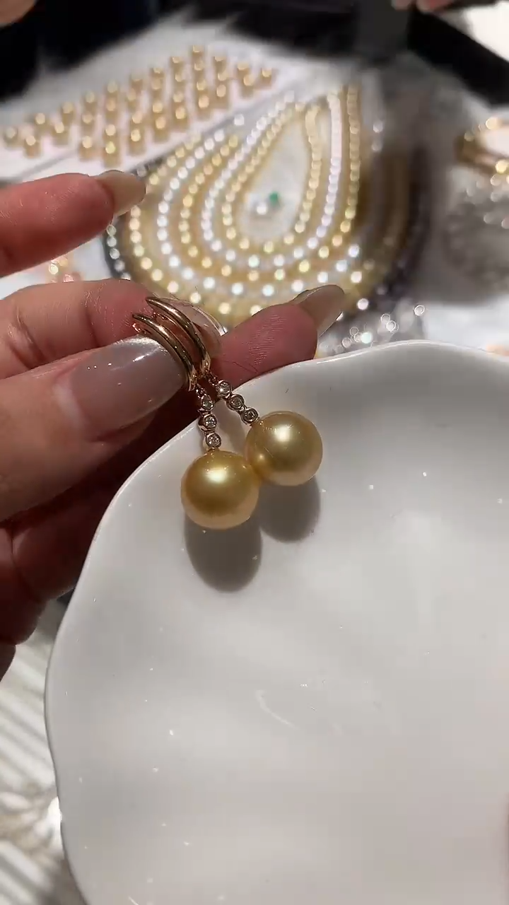 18K金镶嵌耳饰海水珍珠A374|8800