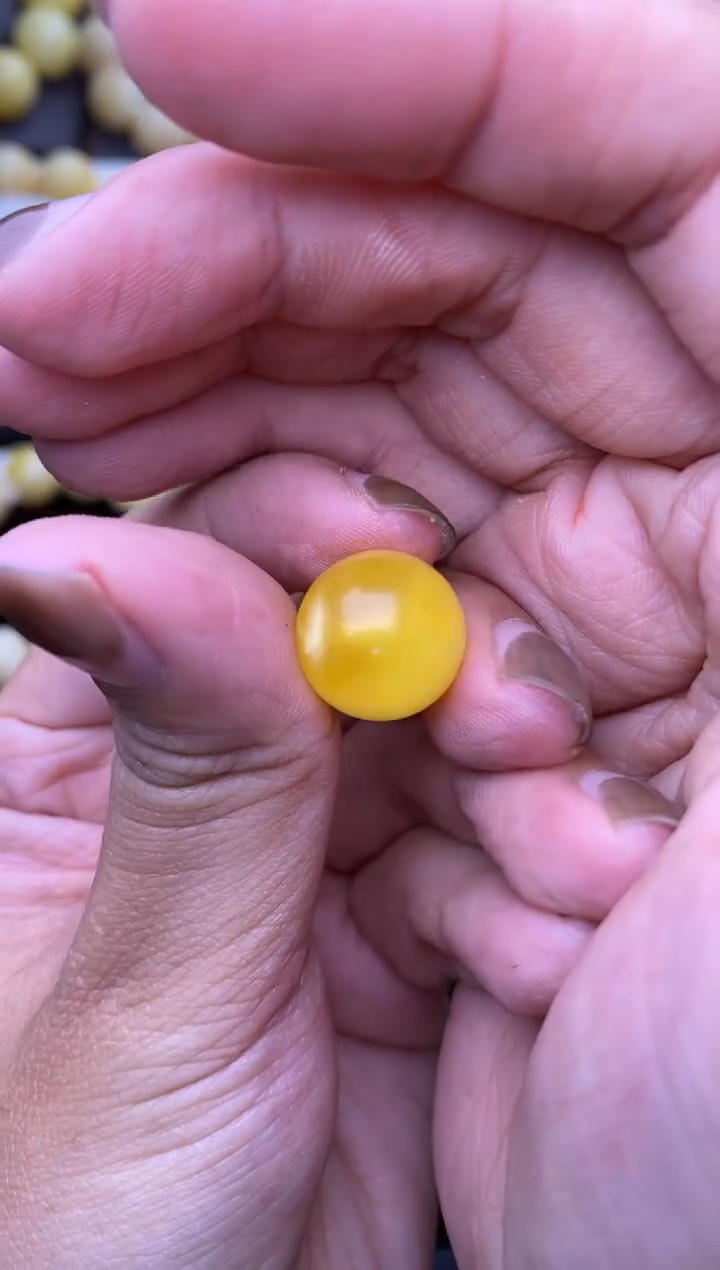 裸石琥珀未镶嵌大小姐珠宝89