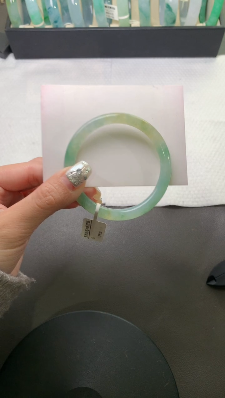 未镶嵌手镯（圆镯）翡翠51.9*6.9*6.7