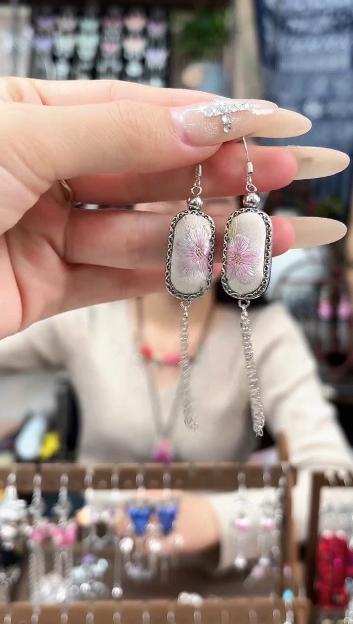 织绣民族风非遗老绣饰品532