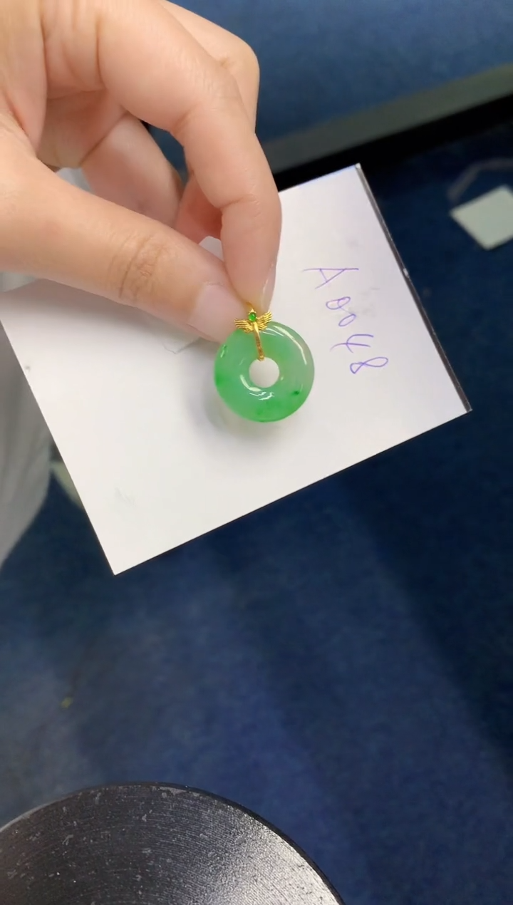 【闪购商品】翡翠颈饰18K金镶嵌000000000