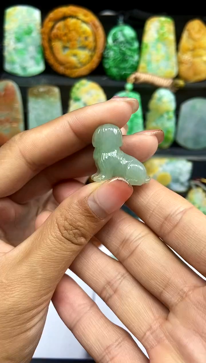 【闪购商品】翡翠颈饰未镶嵌翡翠A货