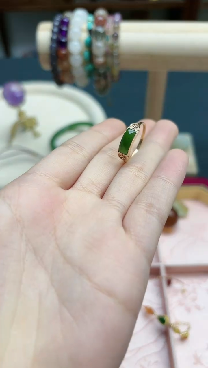 【闪购商品】和田玉戒指18K金镶嵌18k金和田玉碧玉戒指*1 CS