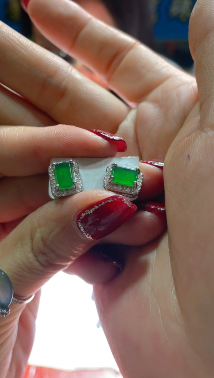 【闪购商品】定制翡翠未镶嵌天然A货翡翠 假一赔四