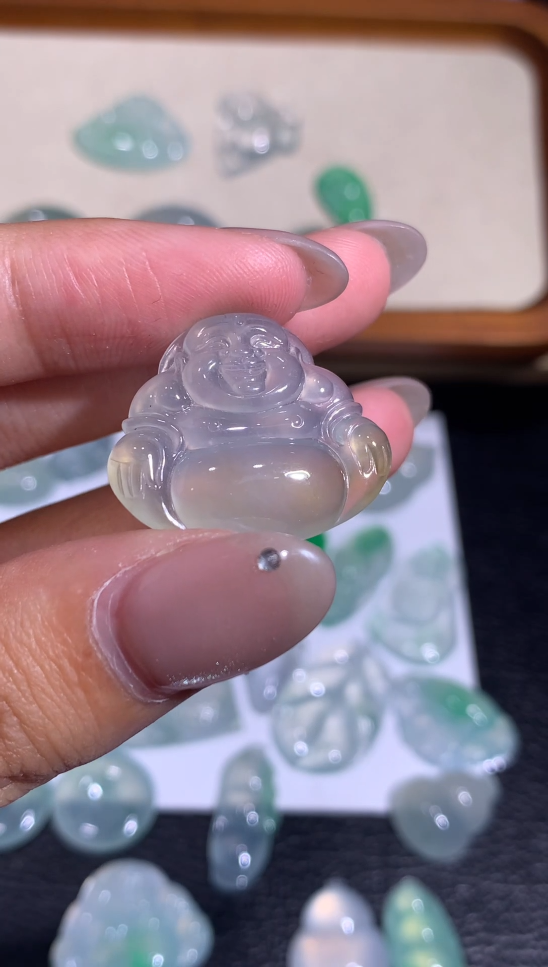 颈饰未镶嵌翡翠佛公