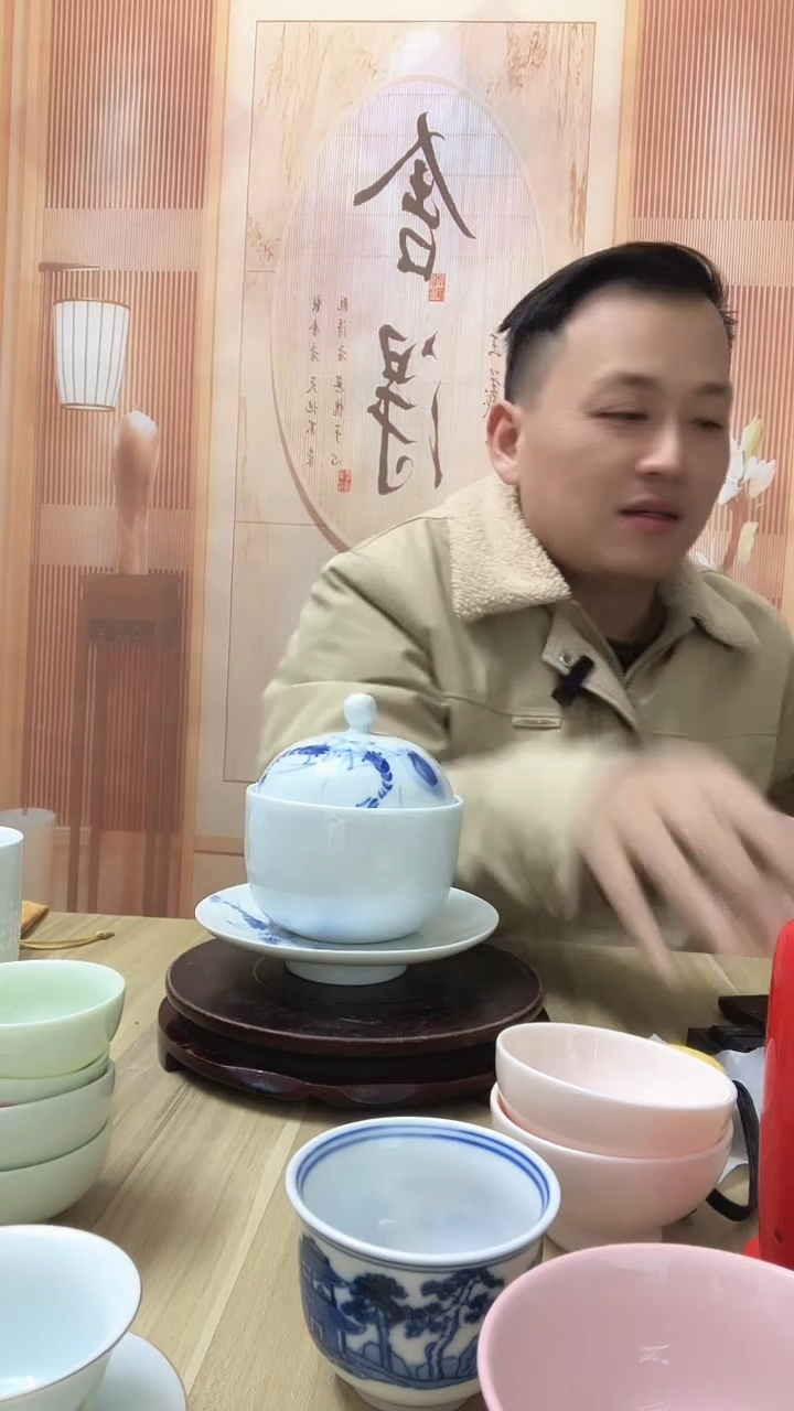 白瓷厂瓷手绘虾小炖盅1套