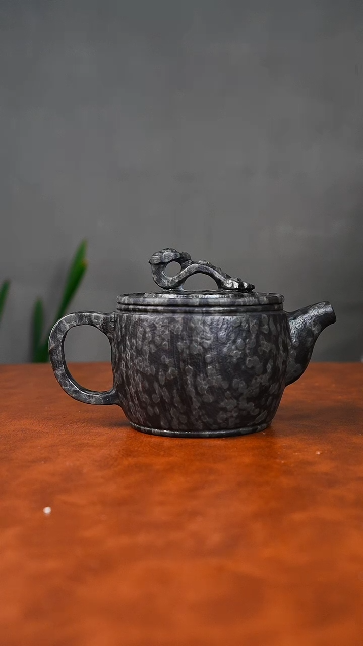 超*戴冰碛岩石头茶壶