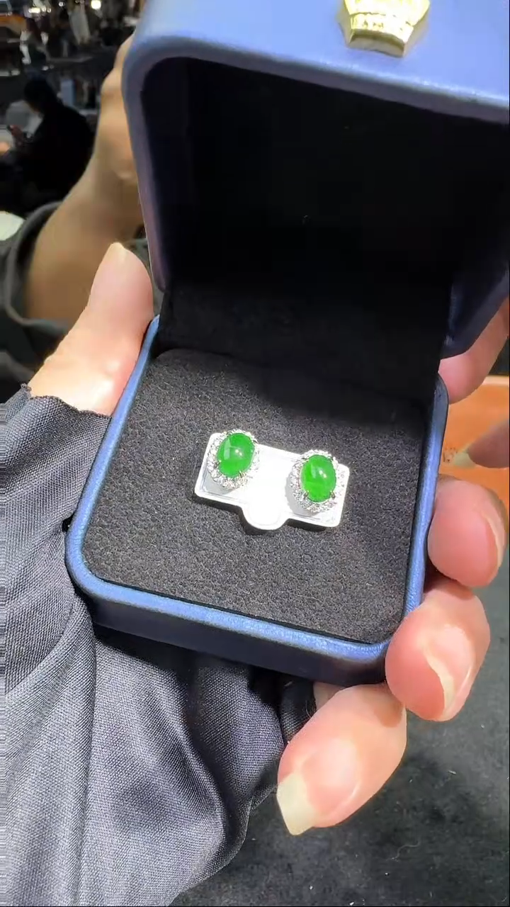 未镶嵌翡翠耳饰0551049305多样性发货