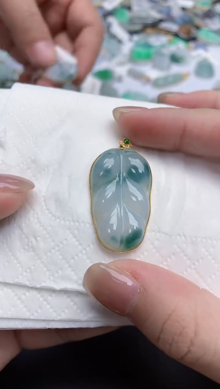 【闪购商品】翡翠颈饰18K金镶嵌天然缅甸翡翠A货